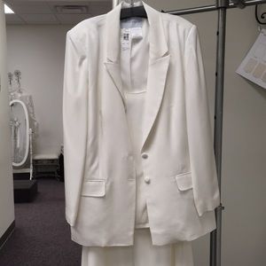 Alfred Angelo 3pc bridal suit. Ivory. Size 16